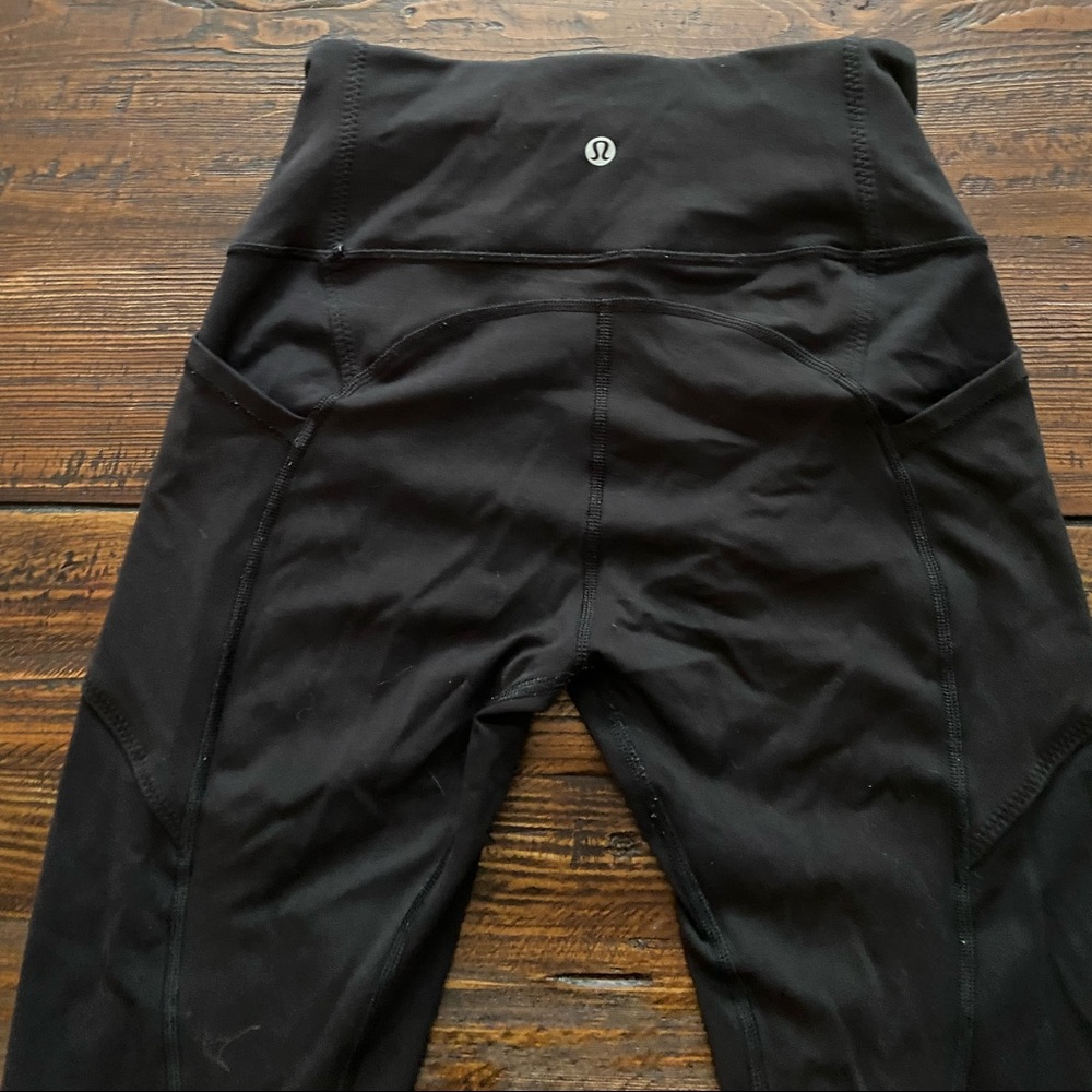 Black Lululemon leggings